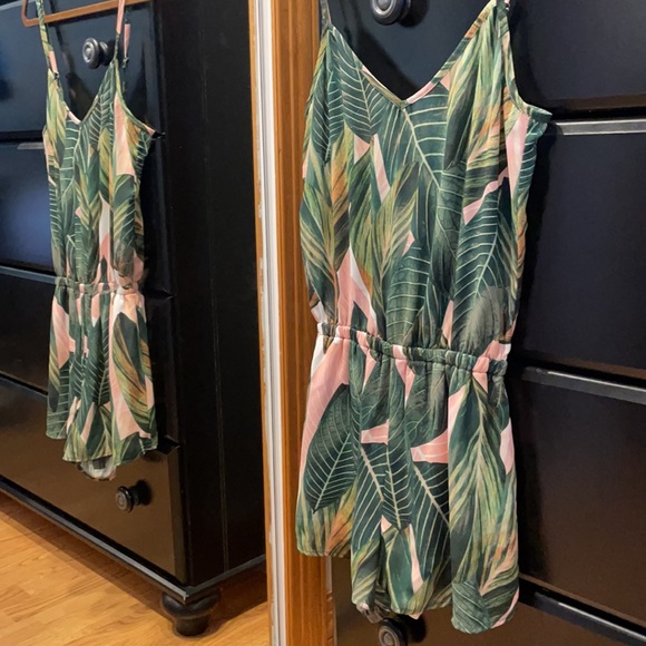 Romper! - Picture 2 of 8